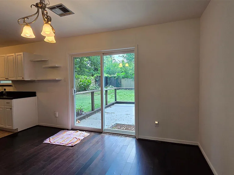 5434 Goldspier St — Photo 7