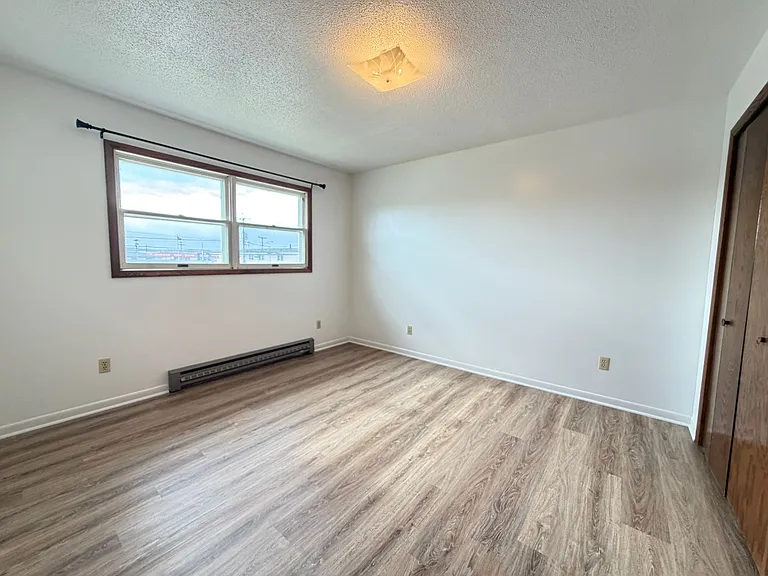 3211 John Ave — Photo 11