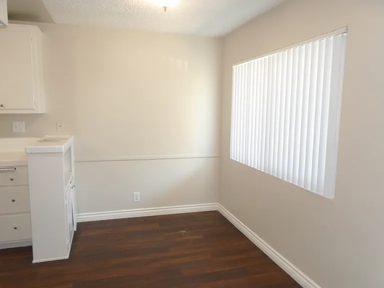 694 Spruce Ave #G — Photo 8