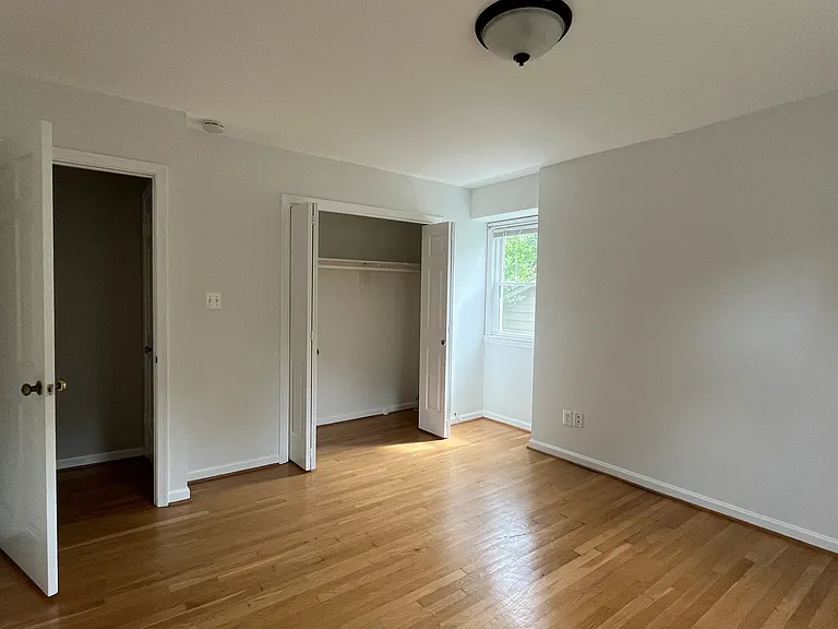 6833 Melrose Dr — Photo 20