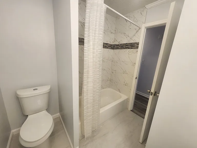 701 Talemwood Ct — Photo 8