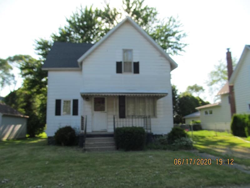 1st image of 122 Sanford St