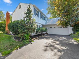 5 Westwood Ct, Medford, NJ 08055