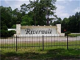Welcome to the Gated Community in Riverwalk