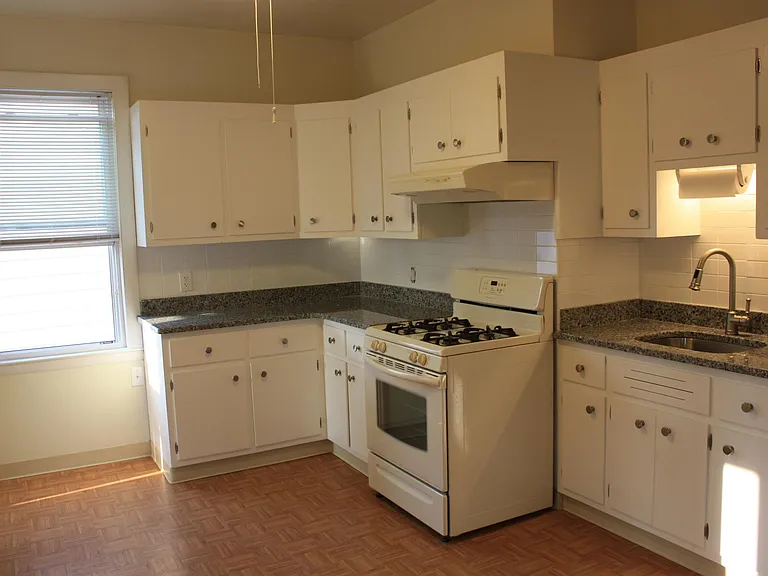 8 Wesley St #2 — Photo 9