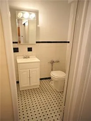 Rented by Lara Group | media 18