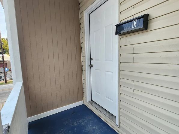 1105 Linwood Blvd #C