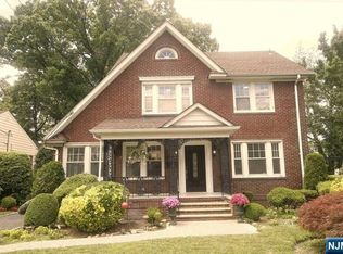 280 Ridge Rd, Rutherford, NJ 07070