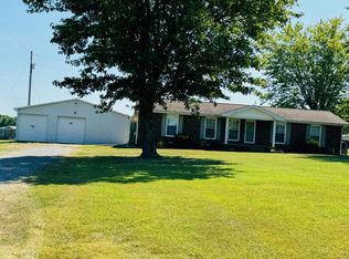 1792 Austin Rd, Lafayette, TN 37083