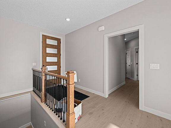 2nd image of 324 Linda Ln