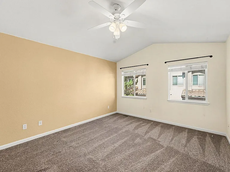 4452 S Auckland Ct — Photo 11