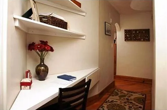 116 Floral St #4 — Photo 4