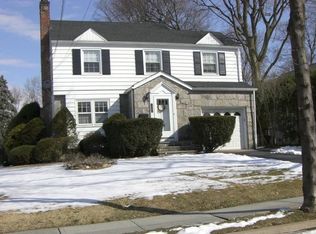 551 Fairway Rd, Ridgewood, NJ 07450
