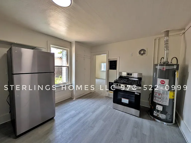 421 Oak St — Photo 5
