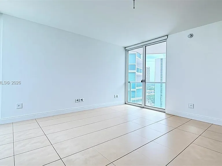 19400 Turnberry Way #1132 — Photo 19