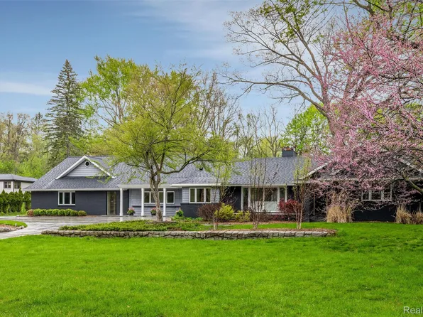 30360 Kincardine Rd, Franklin, MI 48025