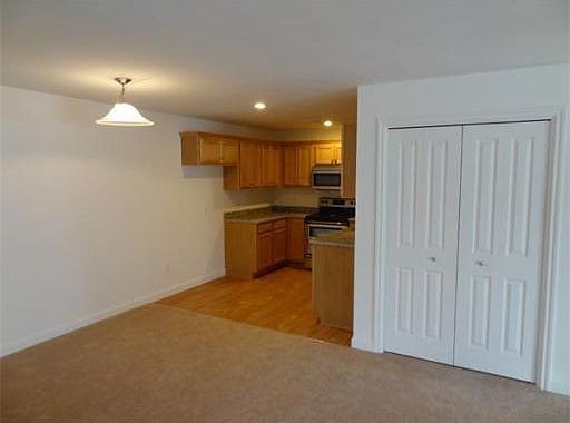 5th image of 1 Lauren Ct Unit 65