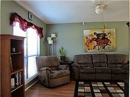 4th image of 2400 Chadwick Dr