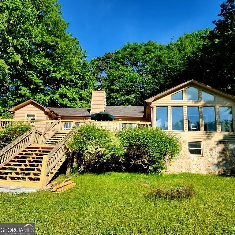 122 Lullwater Ln photo 1