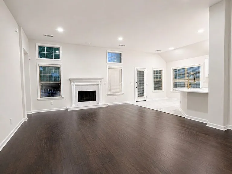 705 Evanwood Dr — Photo 36