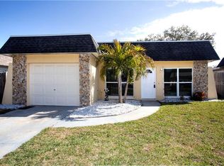 12277 Eldon Dr, Largo, FL 33774