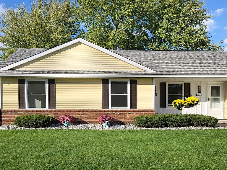 4586 Shattuck Rd — Photo 17