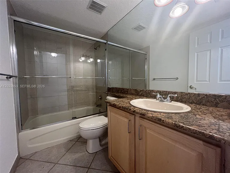 151 NE 16th Ave #174 — Photo 13
