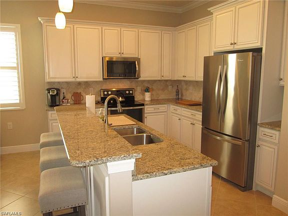 4th image of 10420 Sirene Way
