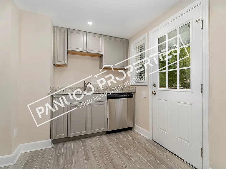 108 Adams St — Photo 7
