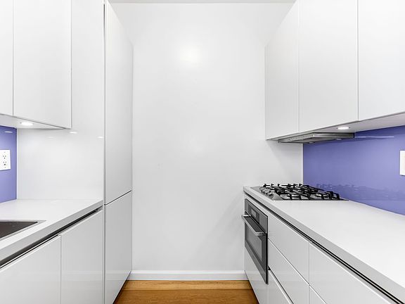 3rd image of 205 E 68th St #T5c
