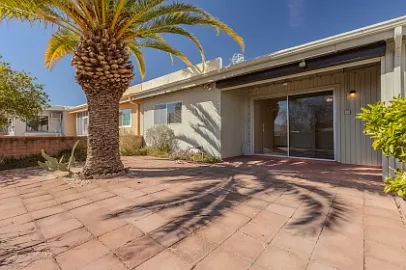 390 N Calle De Las Profetas — Photo 15