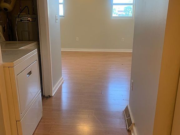 5th image of 447 Carothers Ave #6