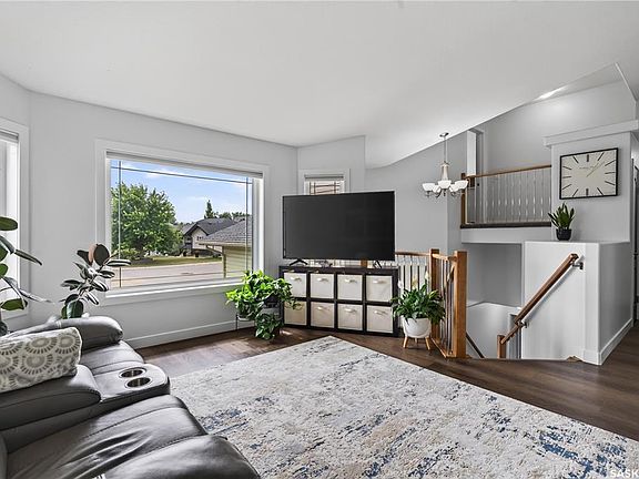 5th image of 1329 Heidgerken CRESCENT