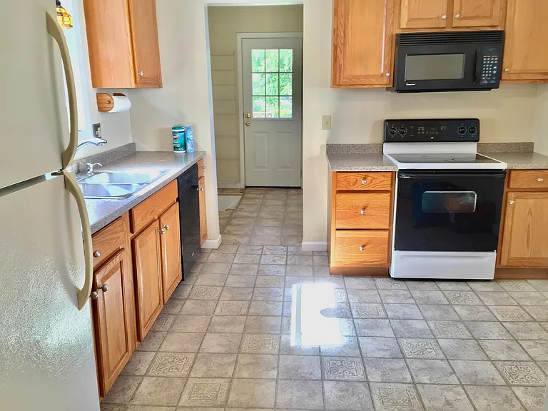 38 Canton St #1 — Photo 9