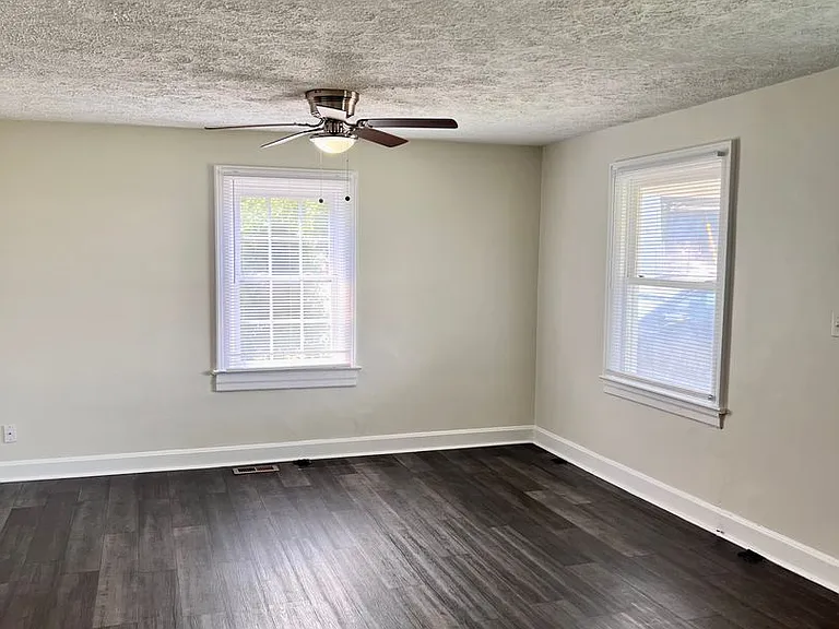 1438 Franklin St — Photo 6