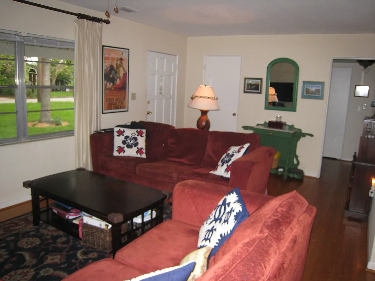 3 bed, 1260 sqft, $2,200 — Photo 2
