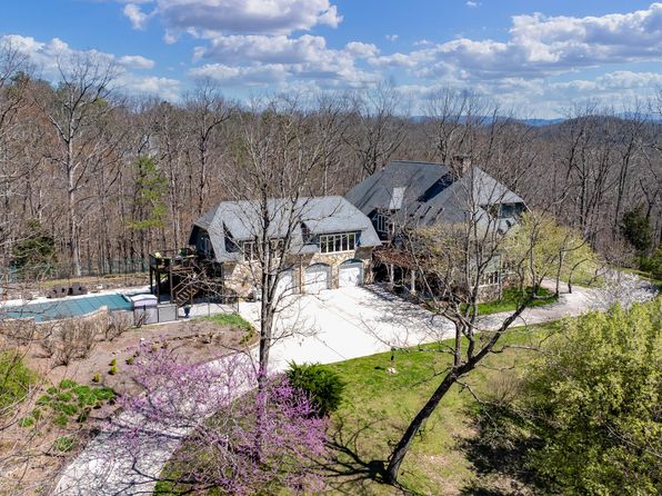 9109 Lynnwood Ln, Rockford, TN 37853