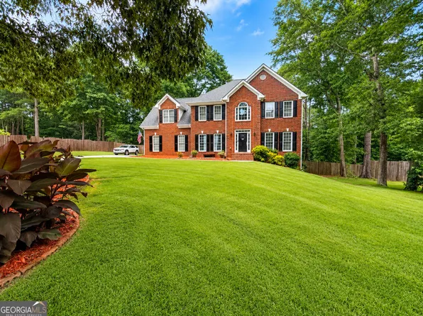 1156 Maple Creek Rdg, Loganville, GA 30052
