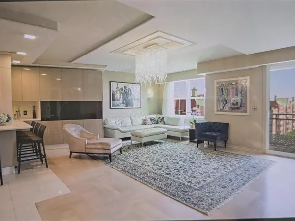 60 Oceana Drive West image 3 of 9