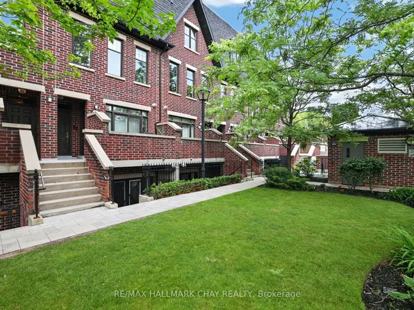 140 Broadview Ave #52, Toronto, ON M4M 0A8