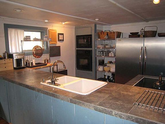 2nd view kitchen