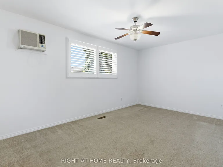 341 Rexford Dr #UPPER — Photo 21