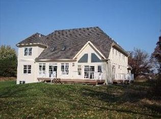 1317 Club Rd, Woodstock, IL 60098