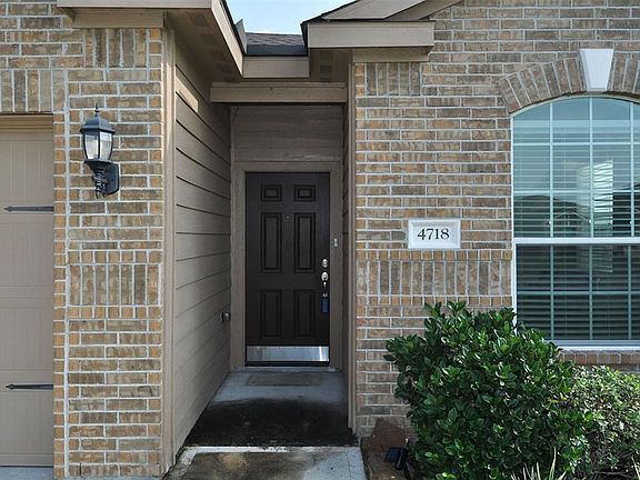 3rd image of 4718 Evening Place Ln
