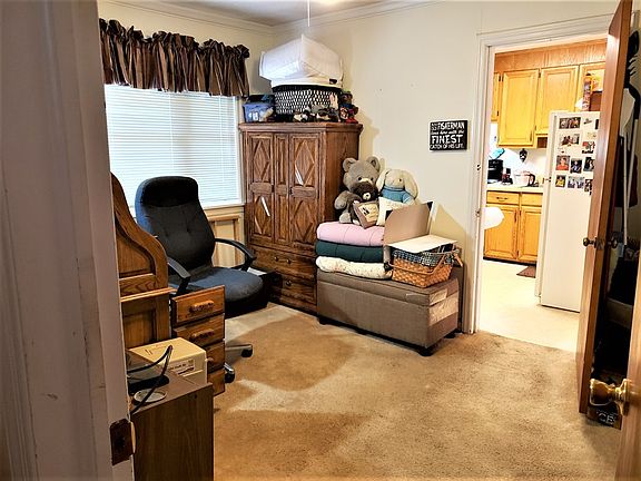 4th image of 2414 Brentwood Pl