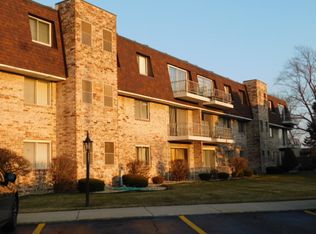 3235 S Manor Dr APT 203, Lansing, IL