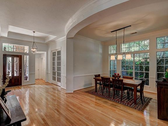 3rd image of 1519 Harness Oaks Ct