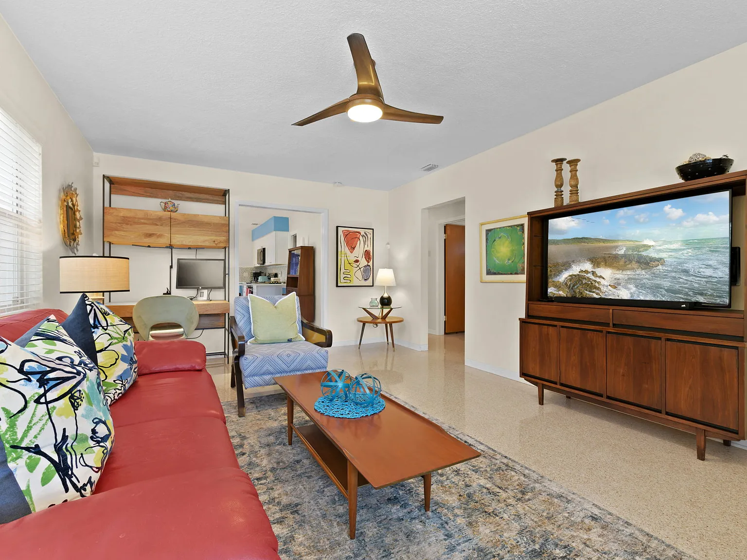 3 bed, $5,000 — Photo 2