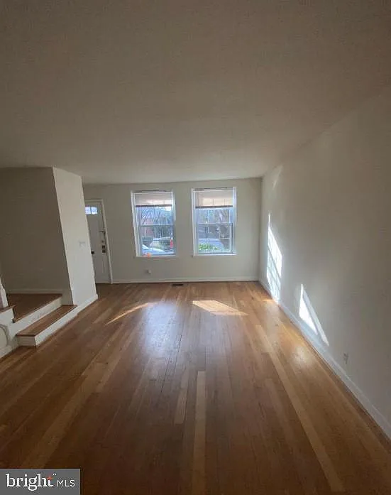 2 bed, 2.0 bath, 1000 sqft, $2,850 — Photo 2