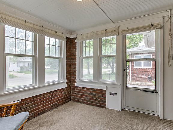 3rd image of 3542 Avenue B